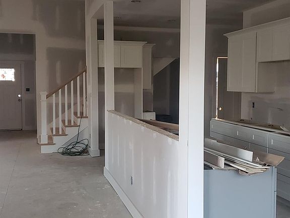 3rd image of 72 Emberly Way
