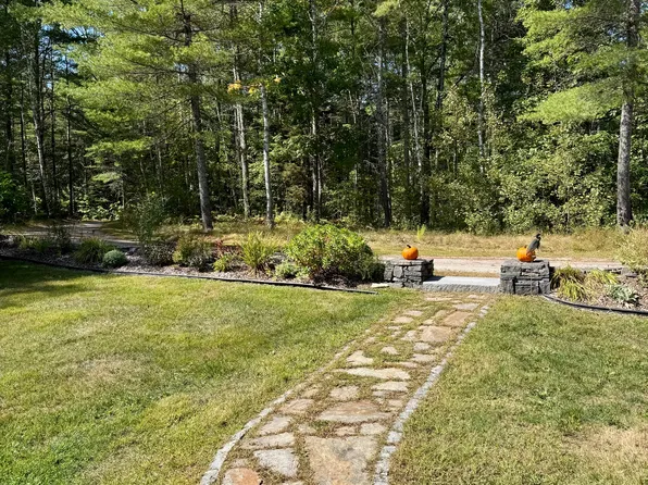 28 Sanjoy Ln, Harpswell, ME 04079