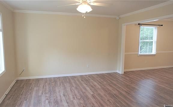 3rd image of 8306 Summerglen Cir