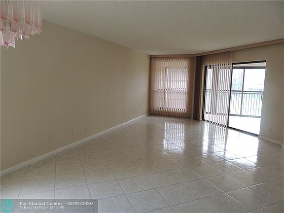 4th image of 7236 Fairfax Dr #207