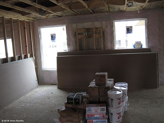 2nd image of 3465 Grand Valley Dr