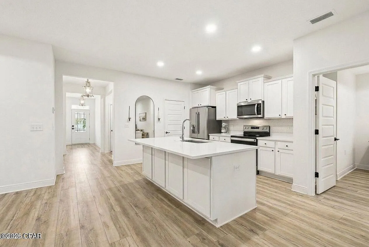 3 bed, 1672 sqft, $2,850 — Photo 3