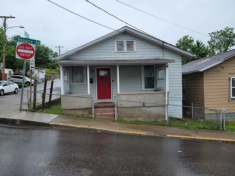 920 Hendrix Ave — Photo 1