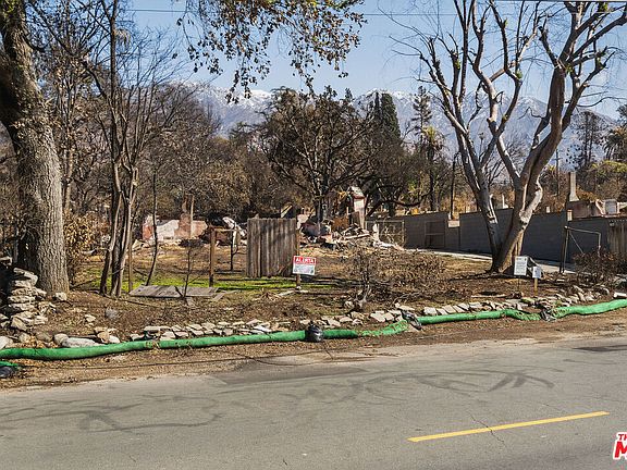 5th image of 283 E Altadena Dr