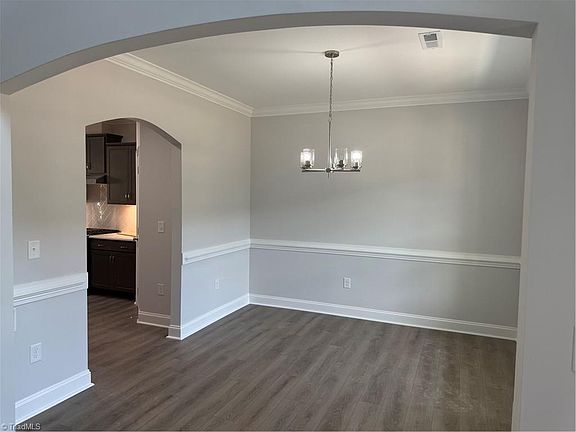 4th image of 1616 Birtwick Park St #86