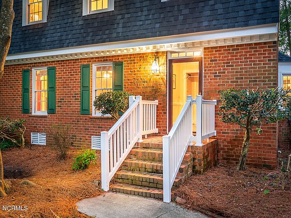 4th image of 539 Crestline Boulevard