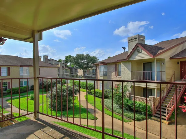 2120 El Paseo St APT 3104, Houston, TX 77054