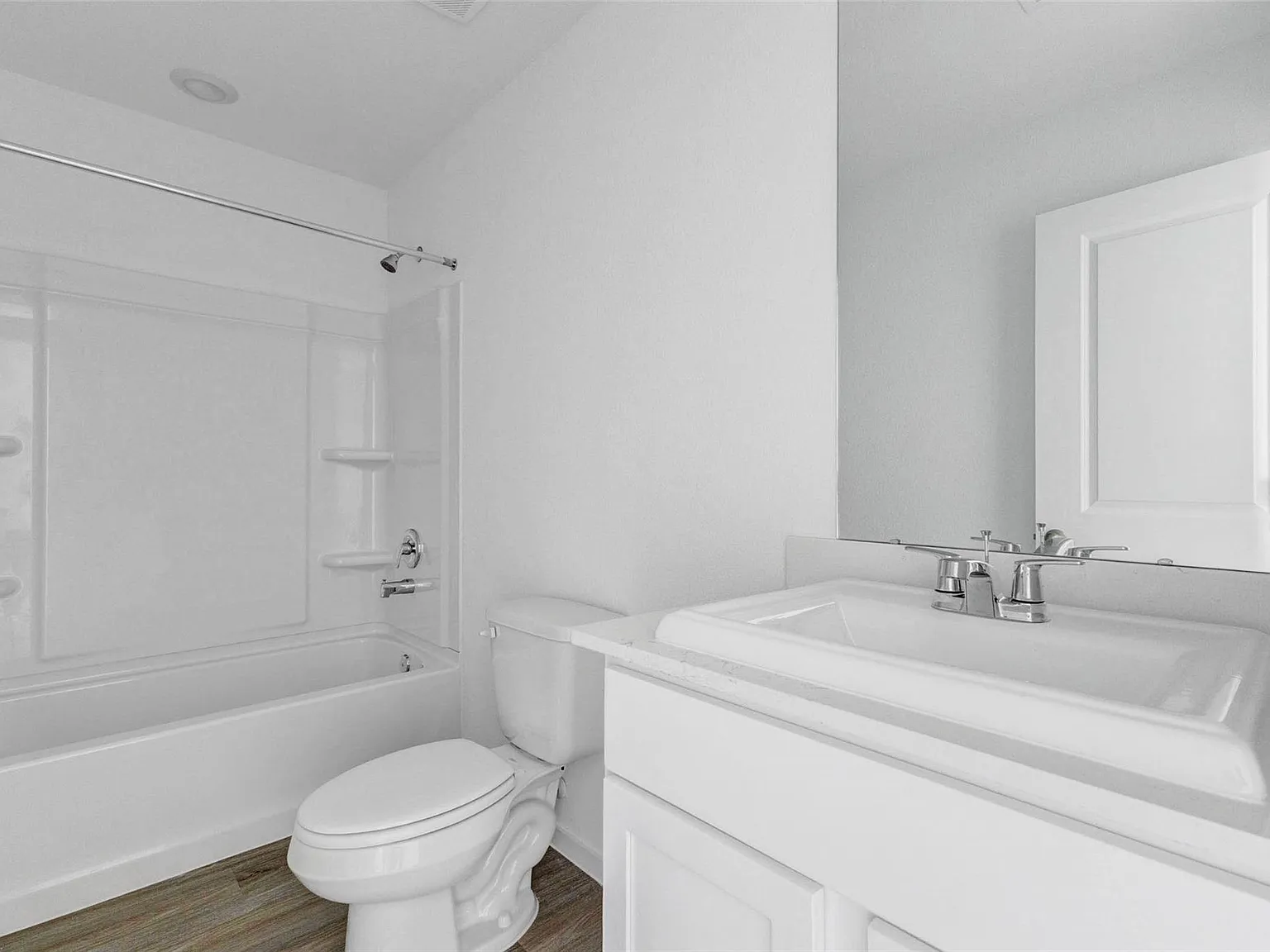 5 bed, 3.0 bath, 2154 sqft, $3,000 — Photo 4