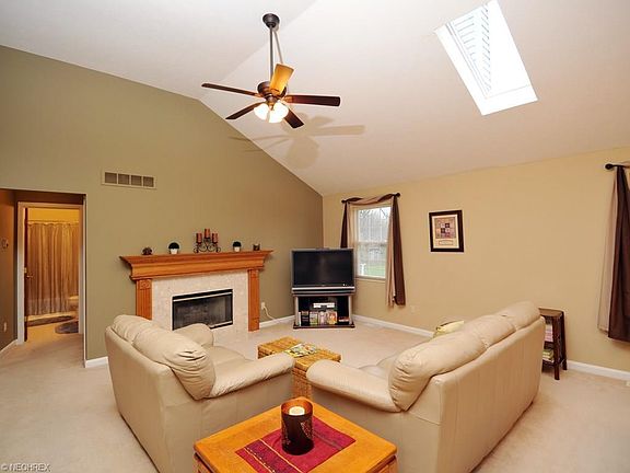 5th image of 9531 Cyprus Ln