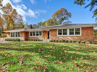 9 Locust Ln, Sag Harbor, NY 11963