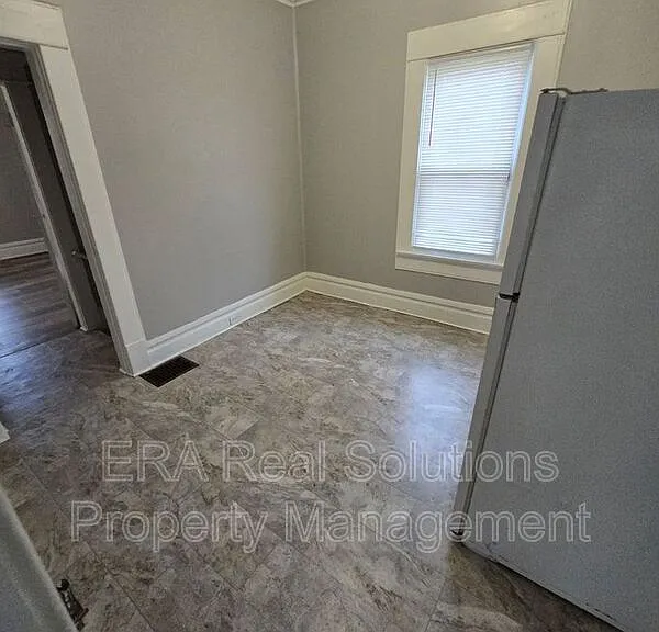 80 Warren Ave — Photo 16