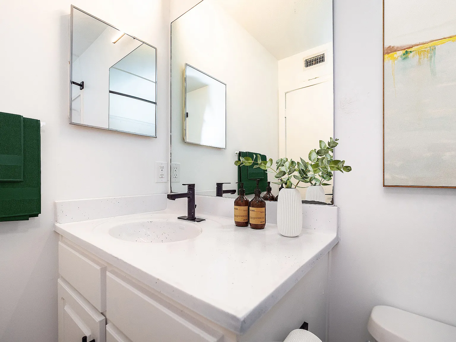 ReNew on Ridgewood Apartments — Photo 4