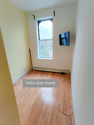 Rented by Remax Edge | media 28