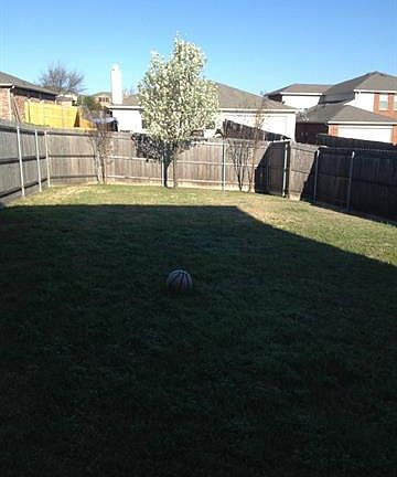 3rd image of 2621 Pandale Dr