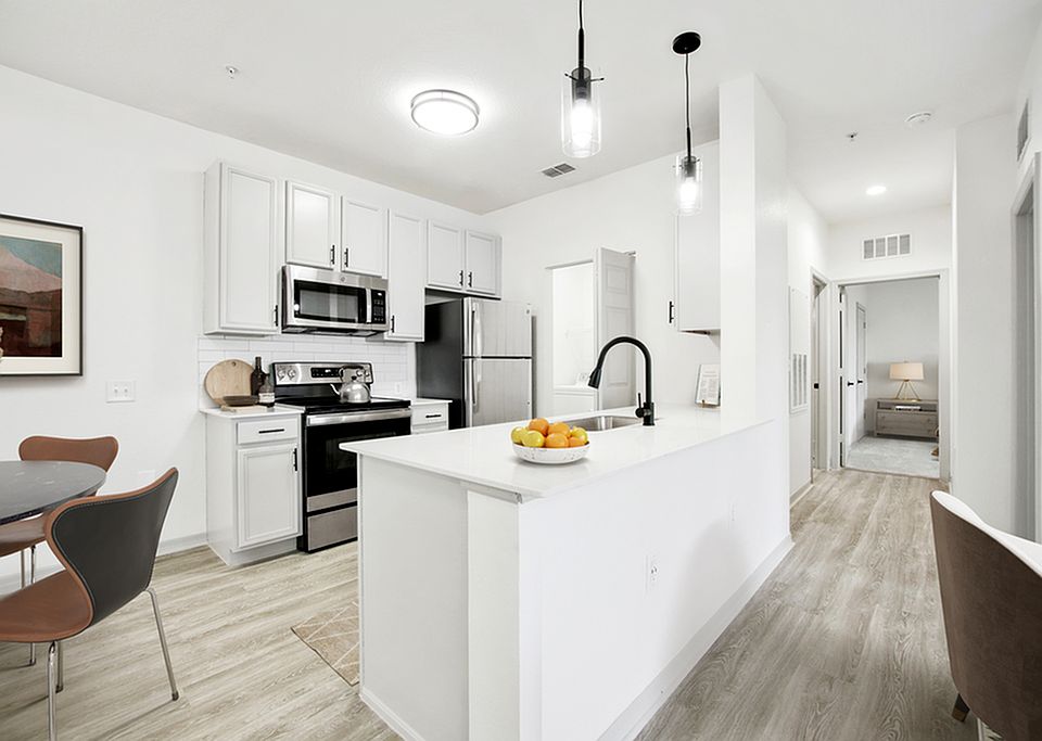 B2 U Interior Apartment