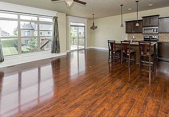 3rd image of 75 NE Gracewood Dr