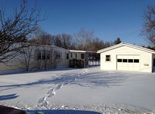 182 South St, Champlain, NY 12919
