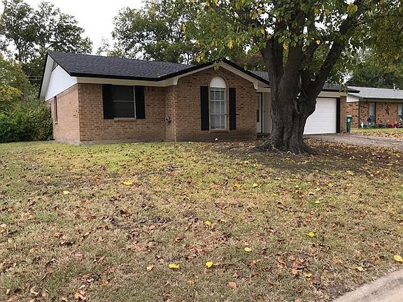 3rd image of 3309 Huisache St