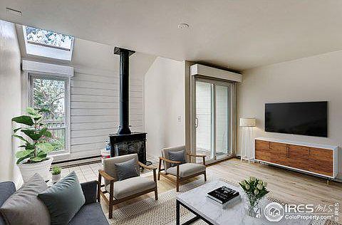2nd image of 4815 W Moorhead Cir