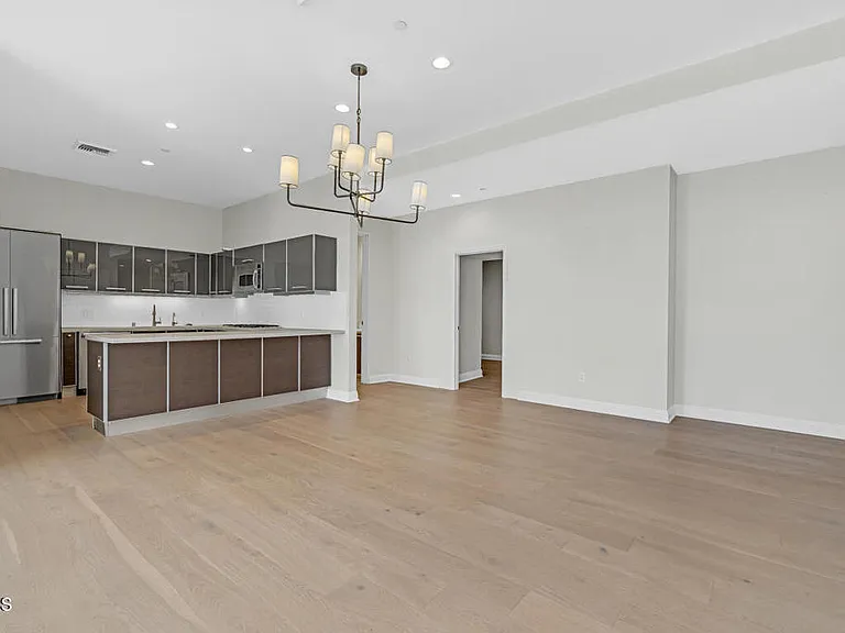 801 S Grand Ave #1710 — Photo 26