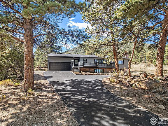 2nd image of 1043 Lexington Ln