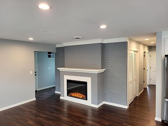 3rd image of 7082 Elkwood Dr