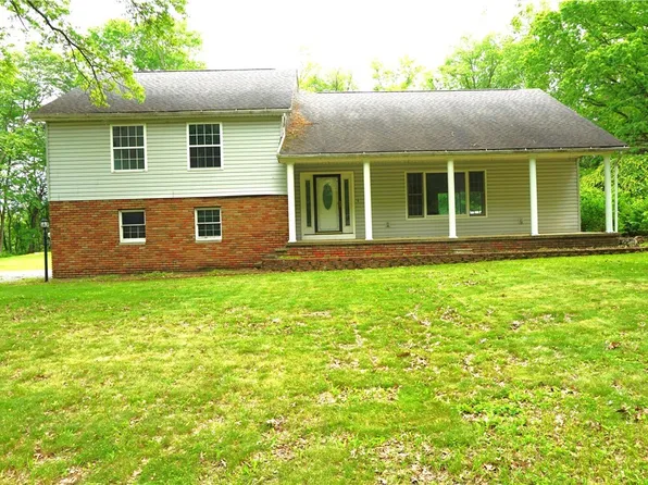 1519 McTaggart Rd, Stow, OH 44224