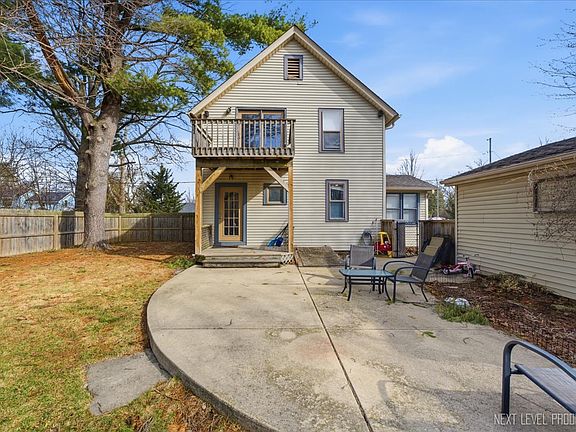 5th image of 622 Spring St