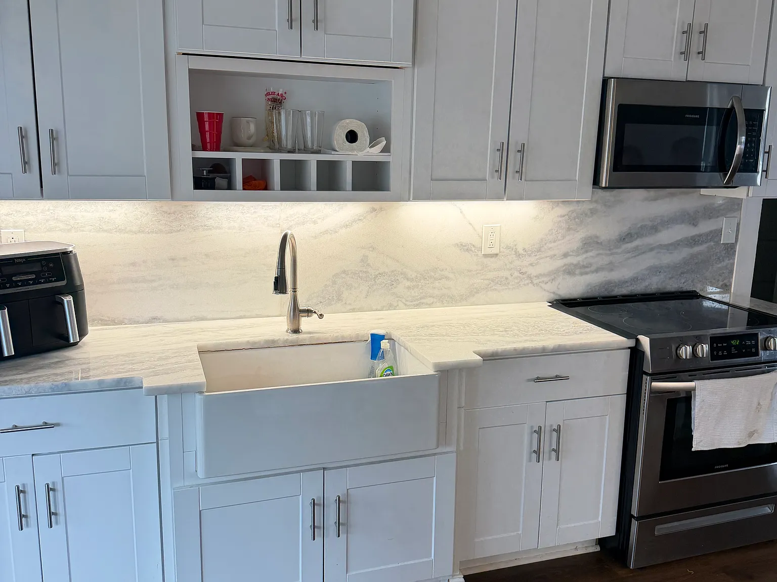 2 bed, $1,100 — Photo 2