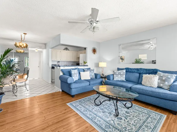 309 Sheffield M #309, West Palm Beach, FL 33417