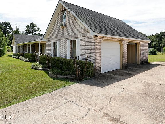 3rd image of 1057 Cole Thomas Rd