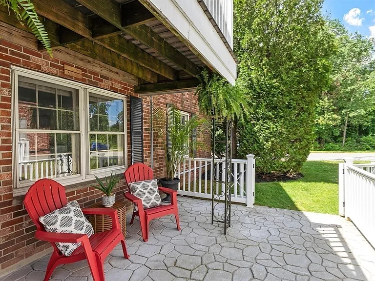 5 Elm St #1 — Photo 31
