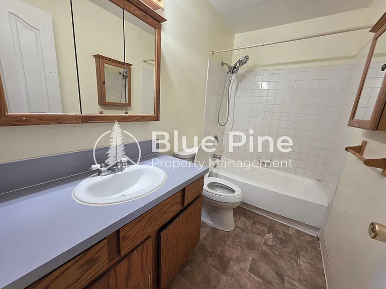 2137 Meppen Dr — Photo 8