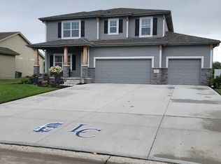 11 Boxelder St, Council Bluffs, IA 51503