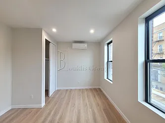 Rented by Bouklis Group