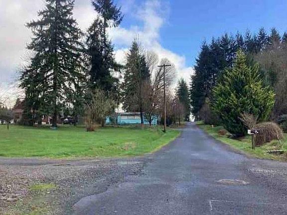 2nd image of 417 8th St