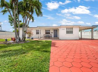 Lee Manor, Miami, FL 33165
