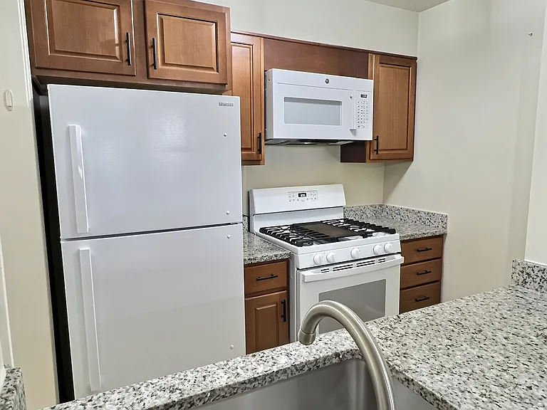 8030 Broadway St #101D — Photo 4