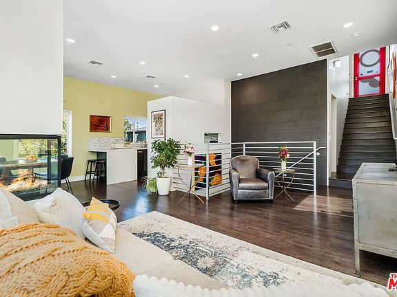 3rd image of 4327 Mont Eagle Pl