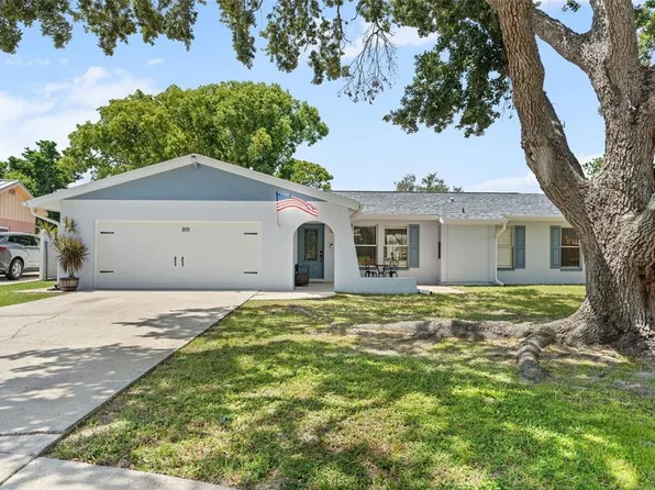 801 Ponderosa Pine Ln, Sarasota, FL 34243