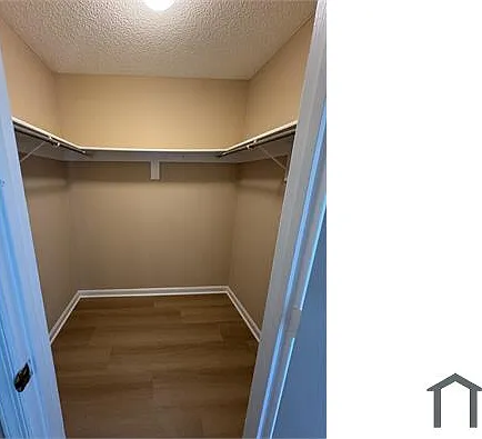 14018 Valleyfield Dr #6 — Photo 7