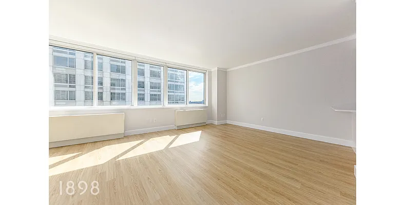 Rented by A&E Real Estate Management | media 2