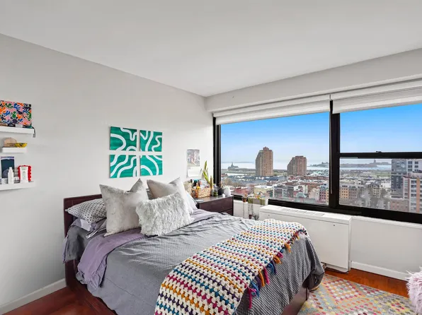 135 Montgomery Street image 6 of 9