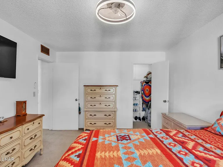 1838 Montana Vis #C — Photo 13