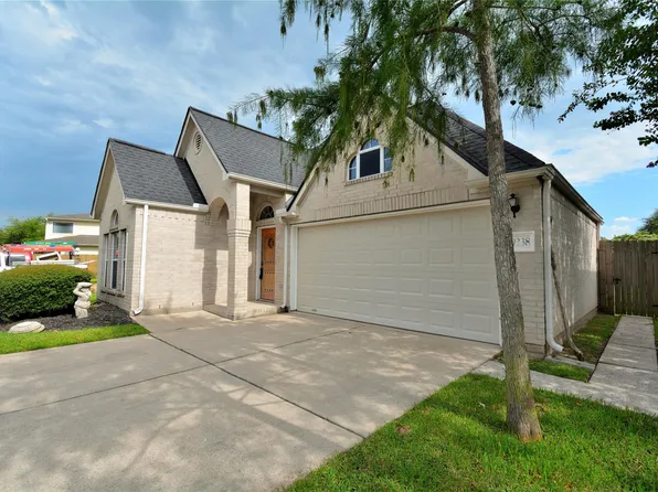 9238 Clearwood Landing Blvd, Houston, TX 77075