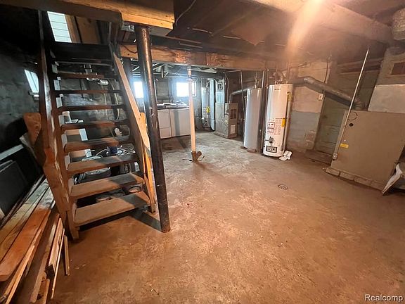 5th image of 3337 Norwalk St