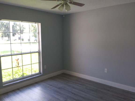 4th image of 231 Kings Pond Ave