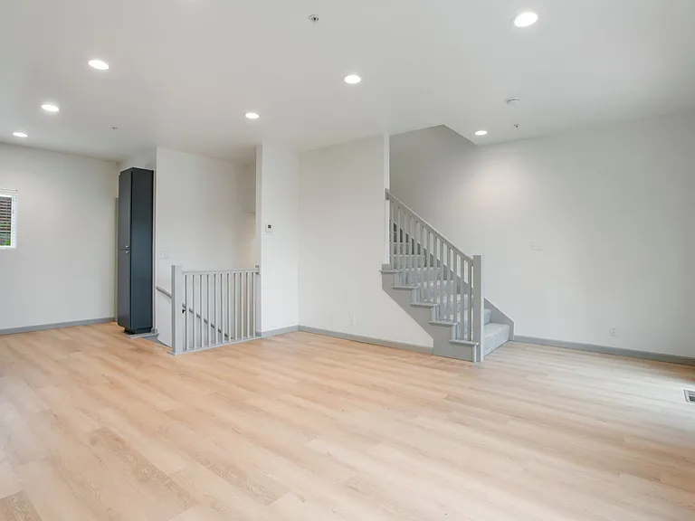 Quaker Condos - $300 Off Immediate Move-Ins! — Photo 26