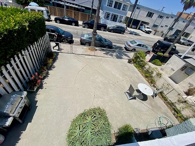 30 Rose Ave #3 — Photo 11