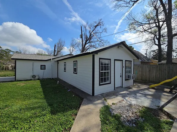 9010 Linda Vista Rd, Houston, TX